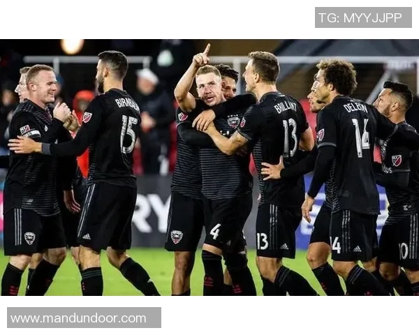 芝加哥与盐湖城的精彩对决分析与赛季展望